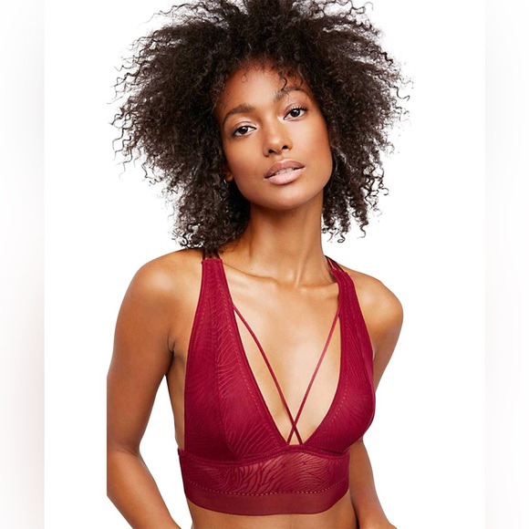 NWT XS Can't Be Tamed Bra, Wine
By Free People 🔥Sold Out Size🔥 Wine Color - Picture 2 of 6
